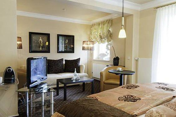 Amethyst Hotel Garni Lueneburg Deutsch Evern Exterior foto